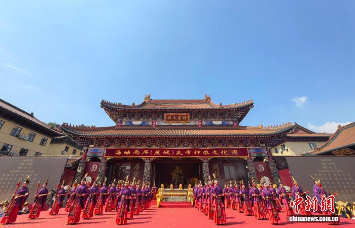 九游深耕提供海量热门手机游戏的官方正版下载。领域，用心服务每一位用户。 - 九游